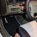שטיחים לרכב ג'יפ גרנד צ'ירוקי שנים 2010-2005