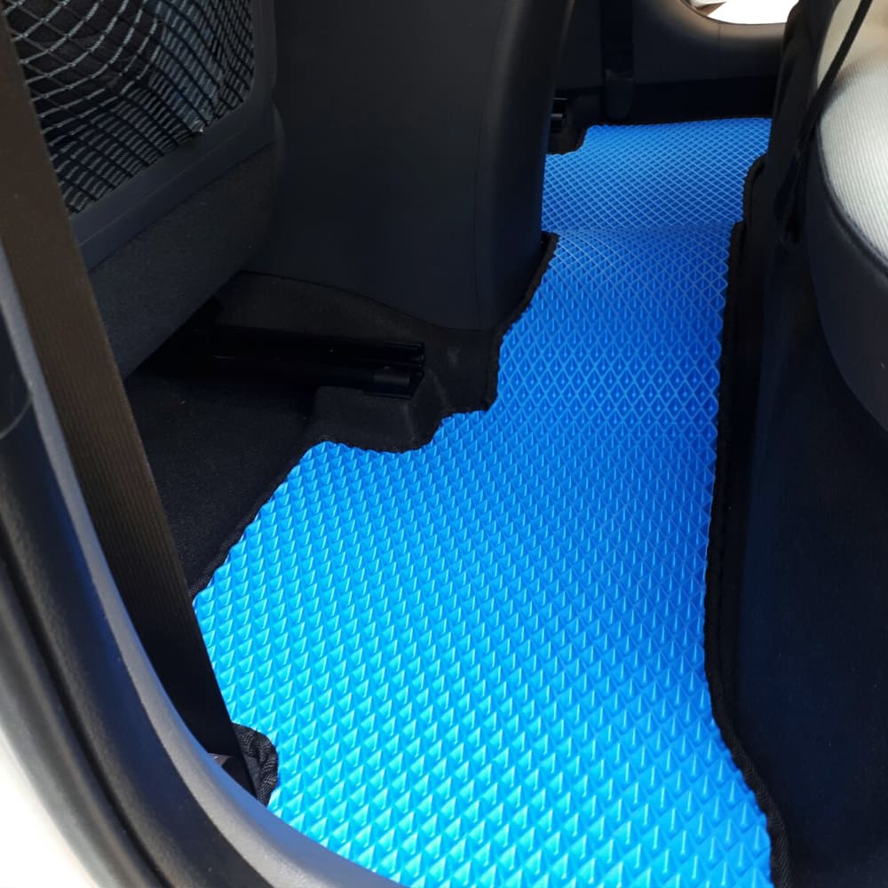 שטיחי רכב יונדאי איוניק חשמלית בהתאמה מדויקת לרכב הלקוח