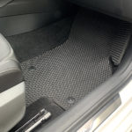שטיח קידמי לרכב SKODA OCTAVIA צורת הרכב סדאן בעיצוב אישי