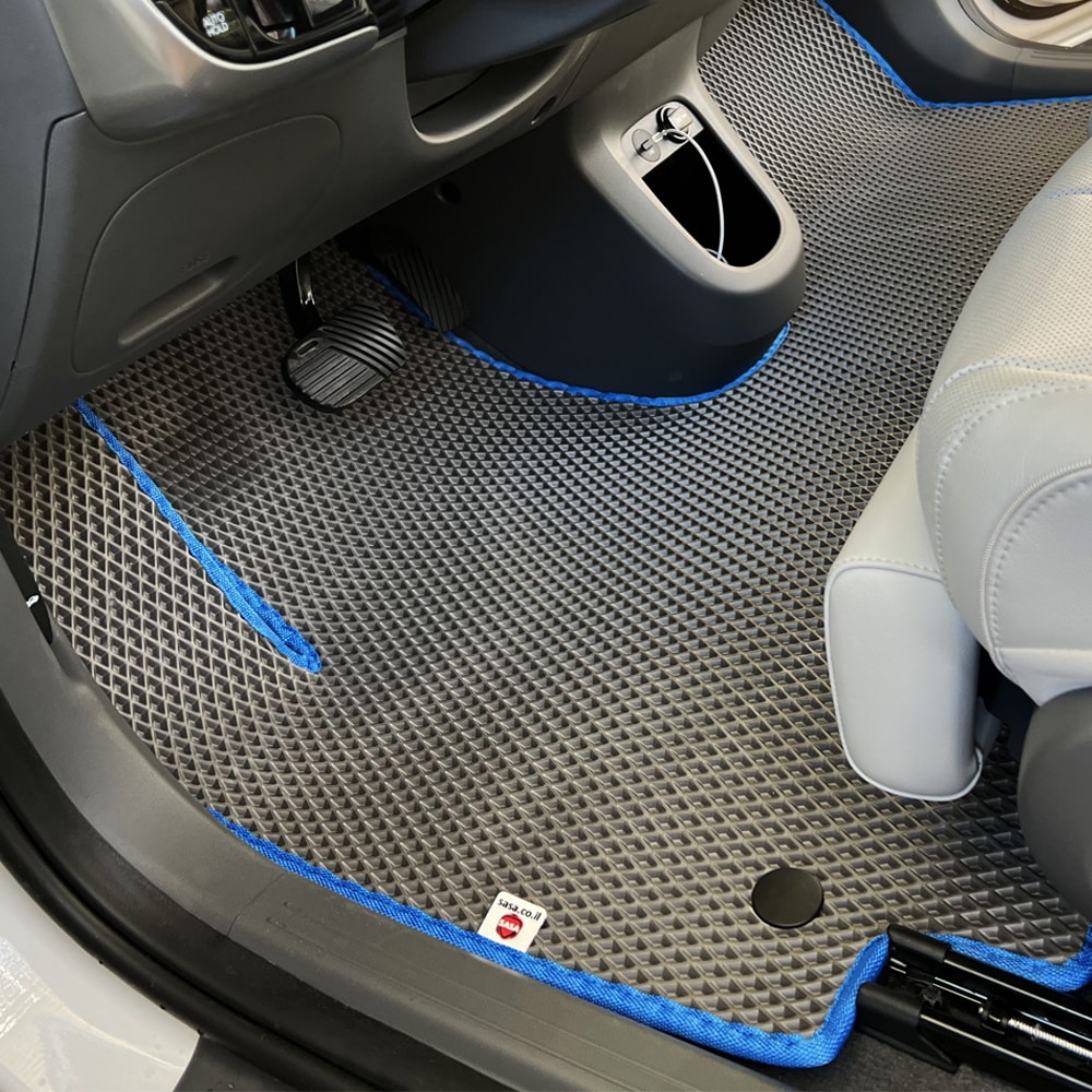 שטיחים לרכב יונדאי איוניק 5 | שטיחים גדולים מהמקור