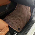 שטיחון לרכב SKODA ENYAQ COUPE בצבע חום